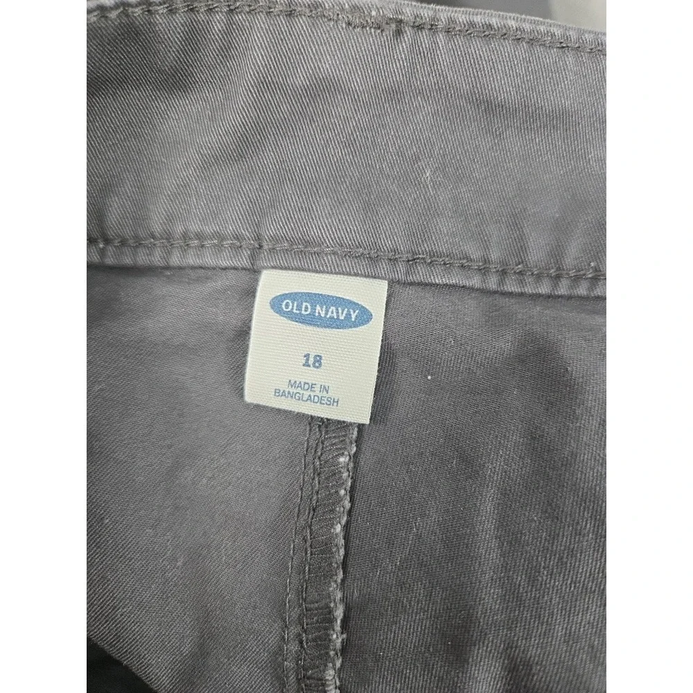 OLD NAVY Crop Capri Chino Pants‎ Womens 18 Charcoal Gray Comfort Stretch NEW